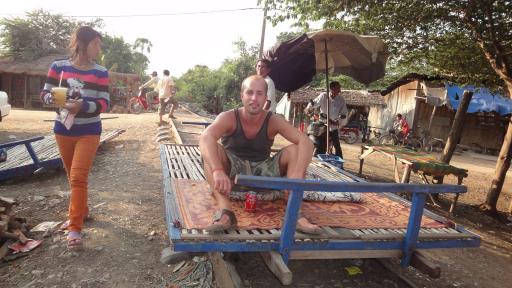 Battambang - Ik in bamboe trein