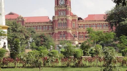 Yangon - Hooggerechtshofgebouw