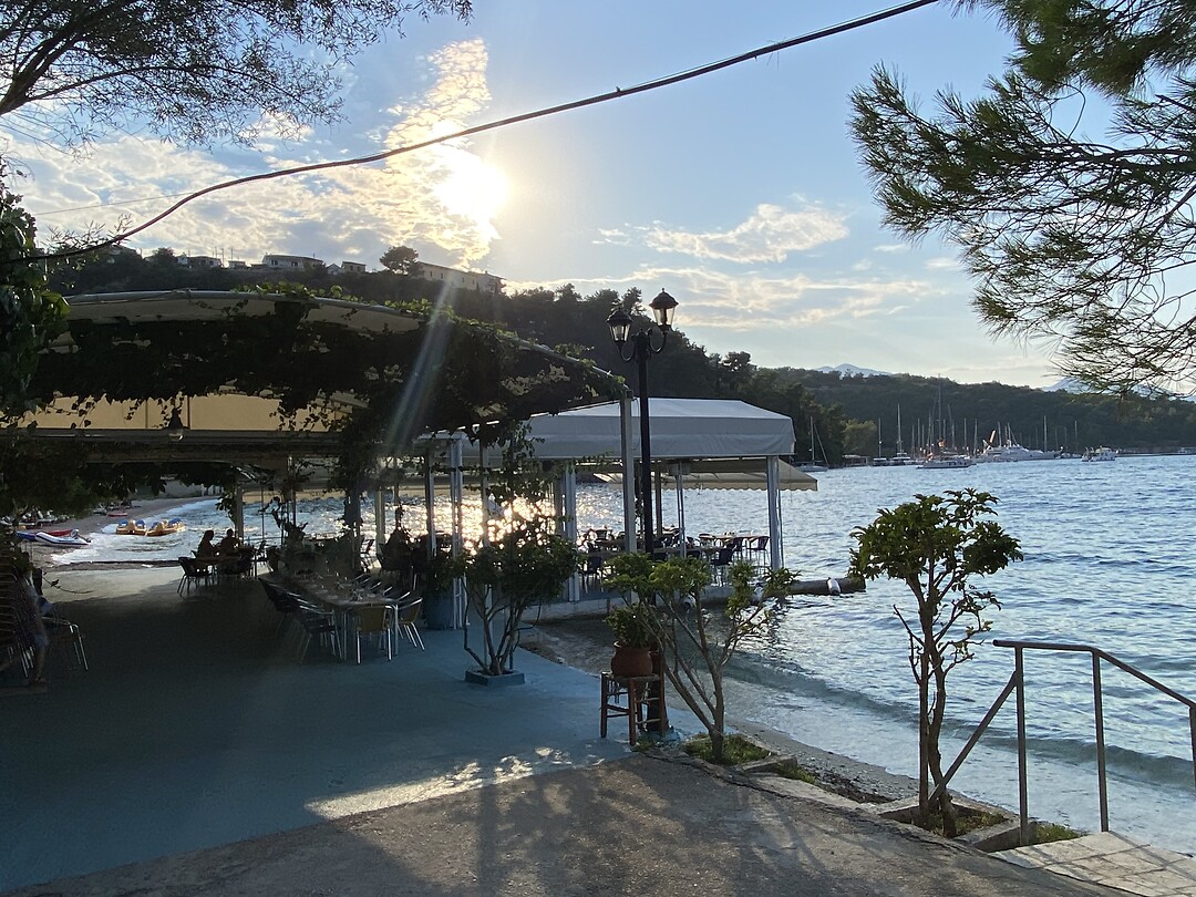 Restaurant aan het water