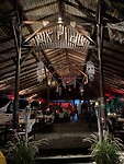 Na het eten nog een cocktail in prachtige strandtent