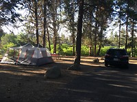 Ons plekje op de camping omgeving Bend