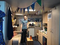 Hut met versiering