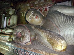 In cave tempel.