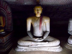 In cave tempel.
