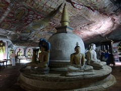 In cave tempel.