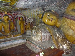 In cave tempel.