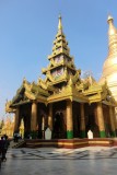 Tempel rondom de pagode.
