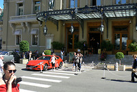 Hoe je mag parkeren bij het Casino van Monte Carlo, als je rijk bent
