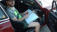 Stefan is de route Nice-Briançon aan het voorbereiden