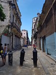 Havana met als wegblokkade drie kanonnen