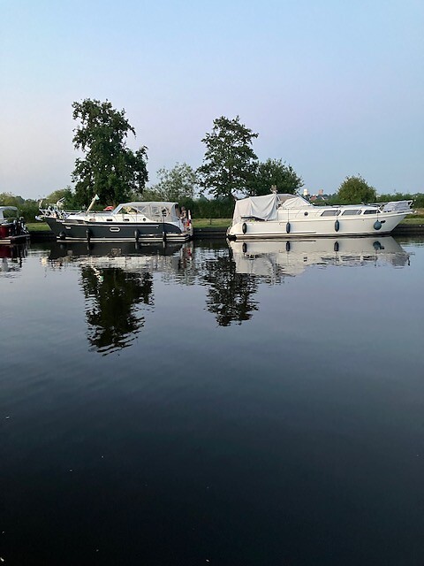 2024-06-26 2234 Samen met de Pleiade op kriet Jelteslaet