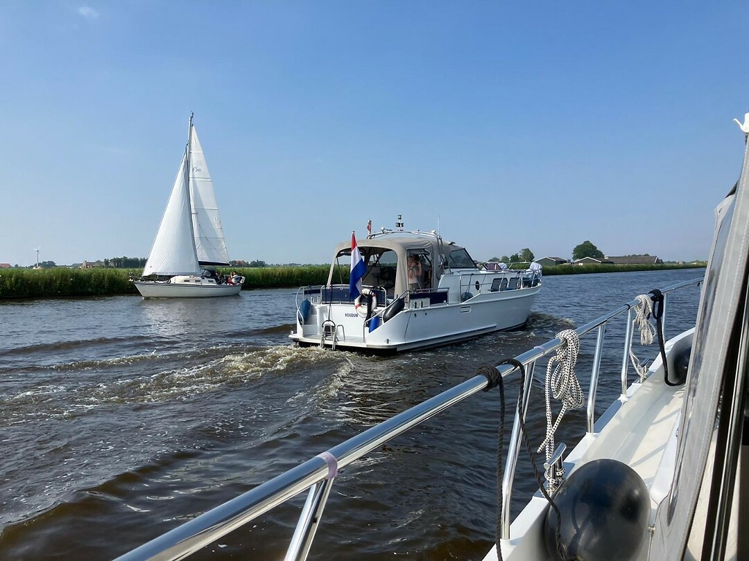 2024-06-27 1028 we lopen de Pleiade voorbij in de Jelteslaet