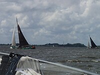 2026-06-10 1351 Skutsjes op het Heegermeer