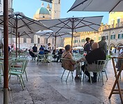 Vanaf onze plekje, uitzicht op Pizza del Popolo