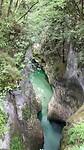 Kraakhelder turquoise rivier