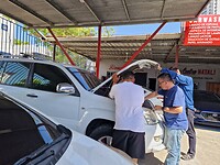 Inspectie nieuwe auto