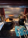 Aan boord oliebollen bakken