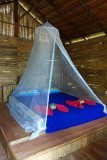 Bamboo villa aan strand