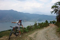 Rondje Pokhara lake