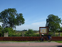 Het monument aan knooppunt 51