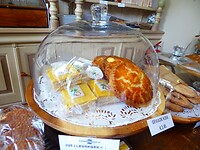 bij de bakker de koek gekocht mmm