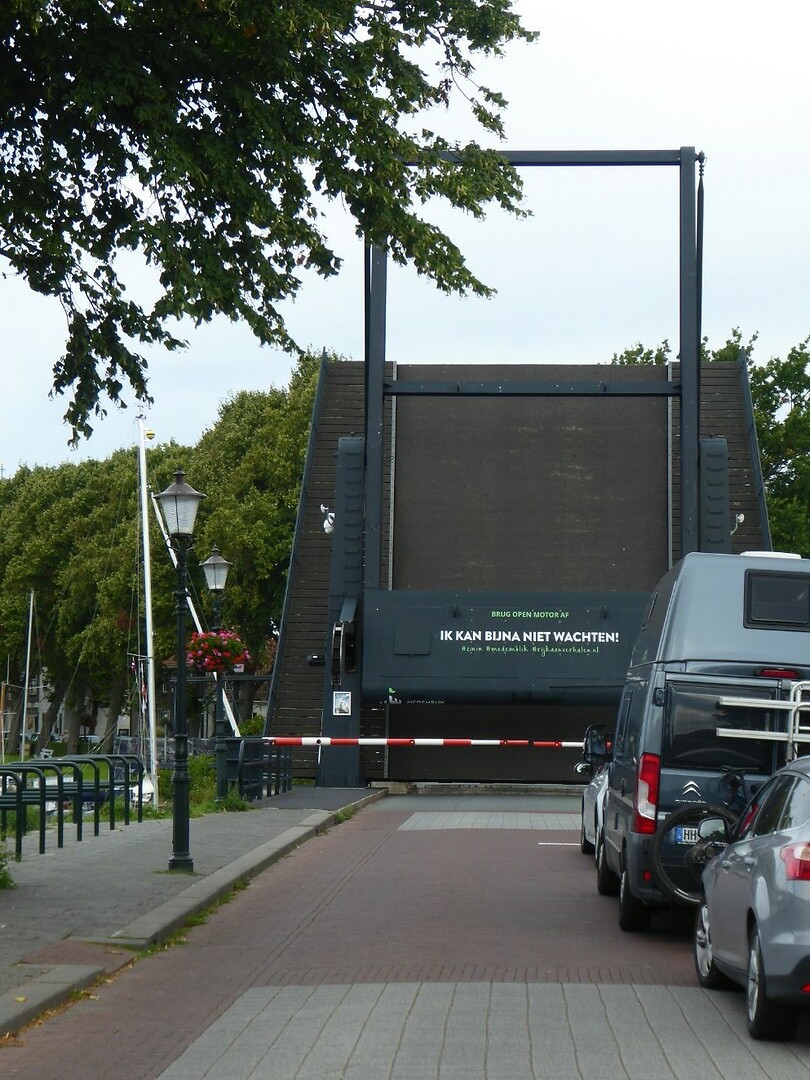 tekst op brug voor ongeduldige mensen
