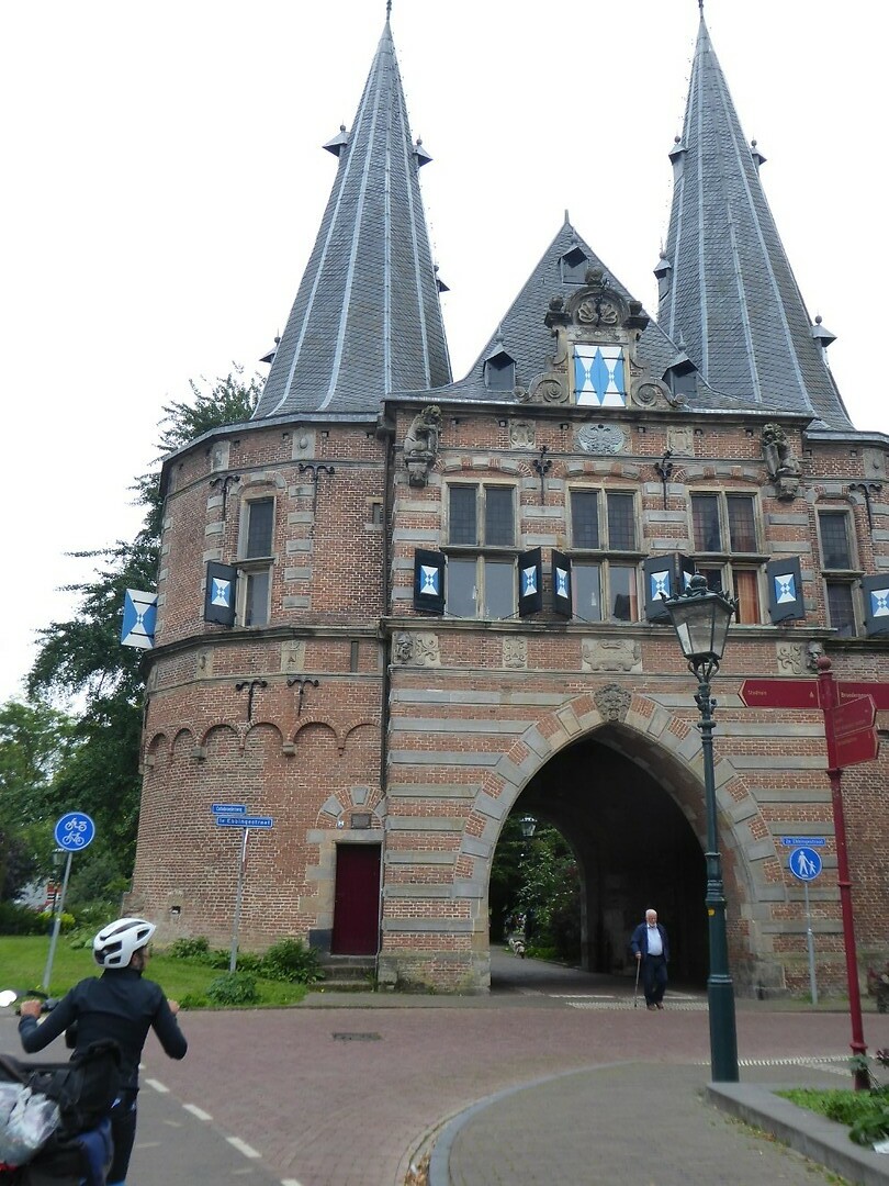 De Broederpoort