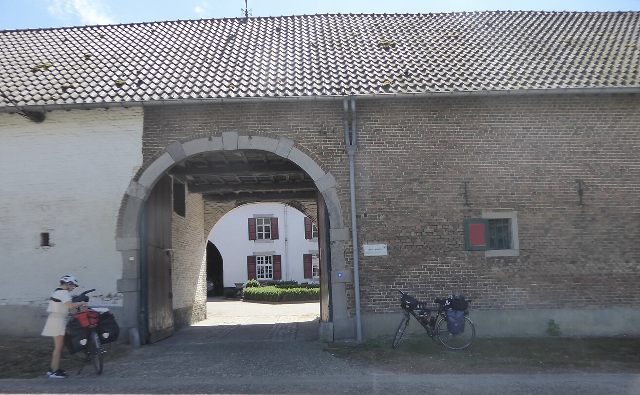 Vierkantshoeve gebouwd na 1829