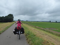 Fietsen op de dijk