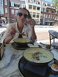 Annick bij Opa Pietje restaurant in Kerkdriel