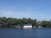 Verhuizen met huis en inboedel op het water,tis eens iets anders