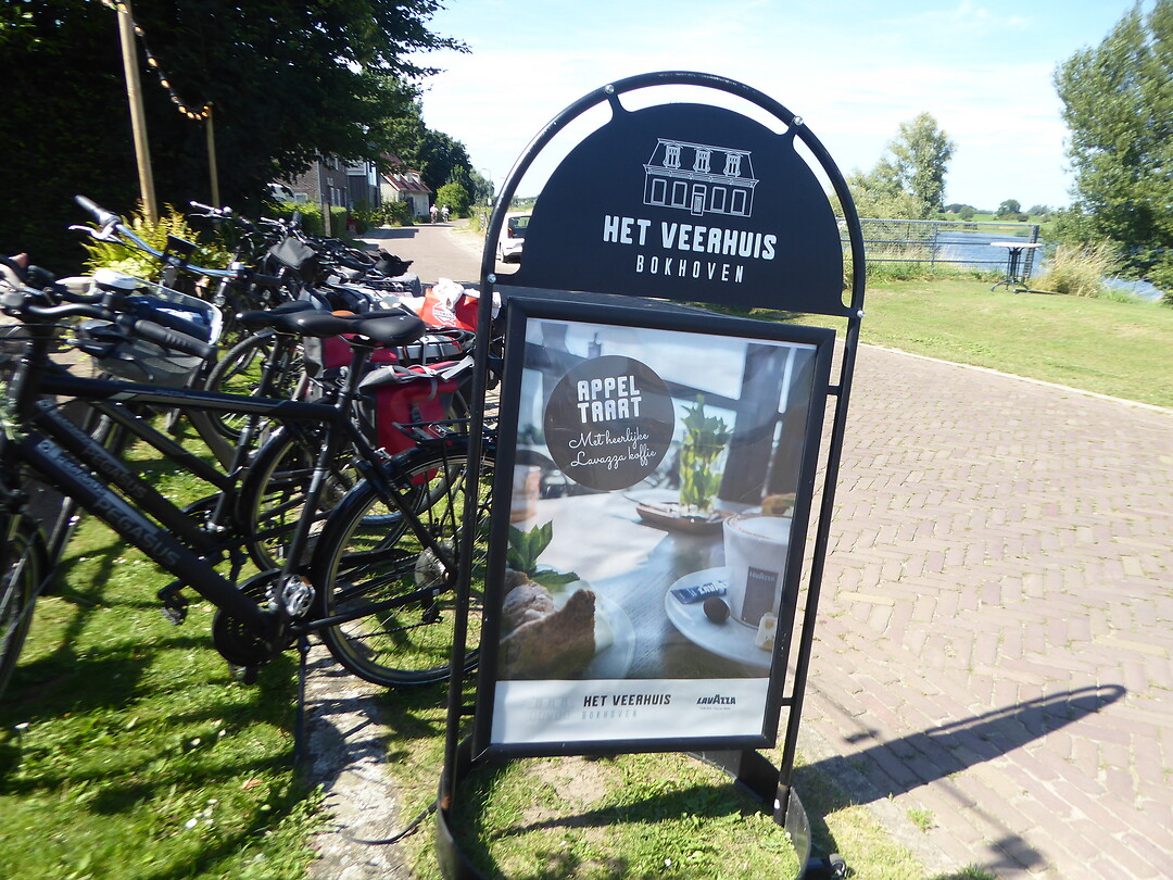 Het veerhuis terras