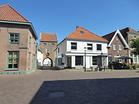 Overkant van het veerpont,het gehucht Woudrichem