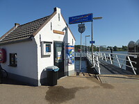 Puttershoek veerdienst aanlegsteiger ,wachthuis