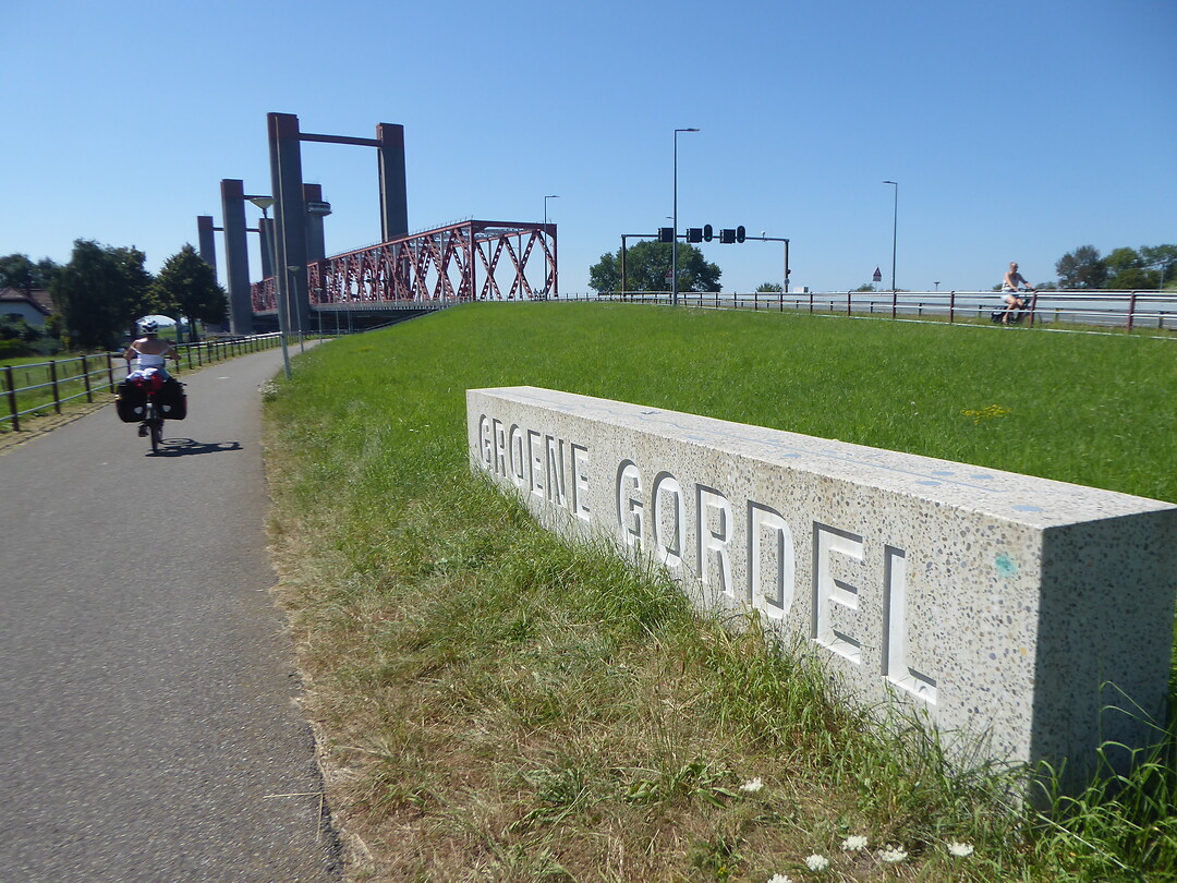 Spijkenisse brug
