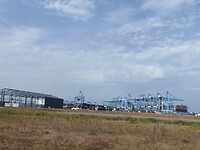 Zicht op de grootste containercluster van Europa