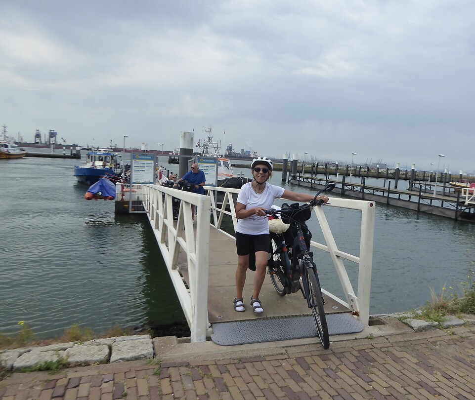 Annick komt toe in Hoek van Holland