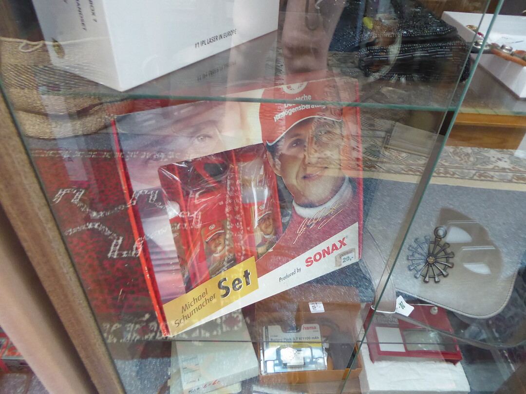 Schumacher polish kit