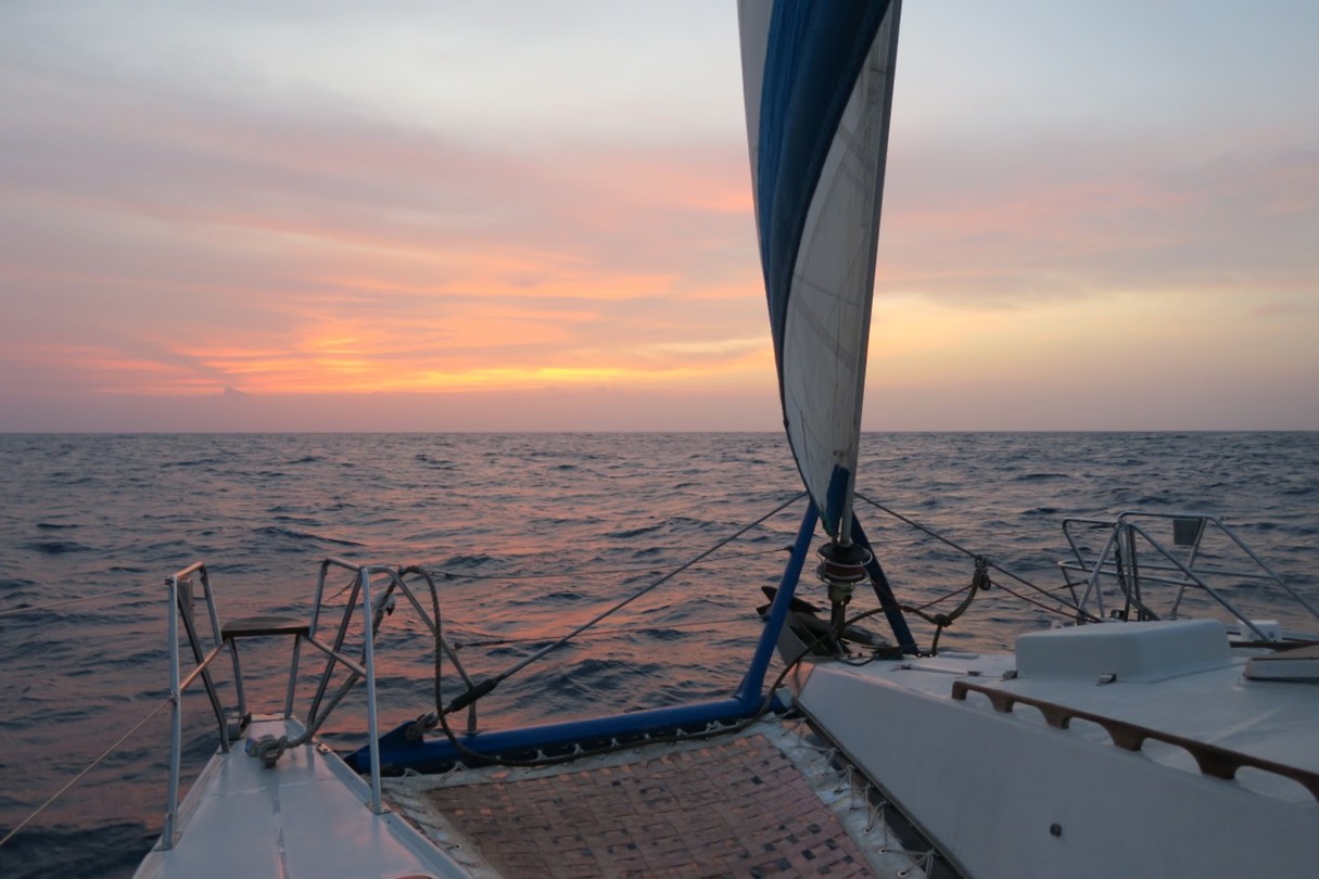 Sunset op de catamaran