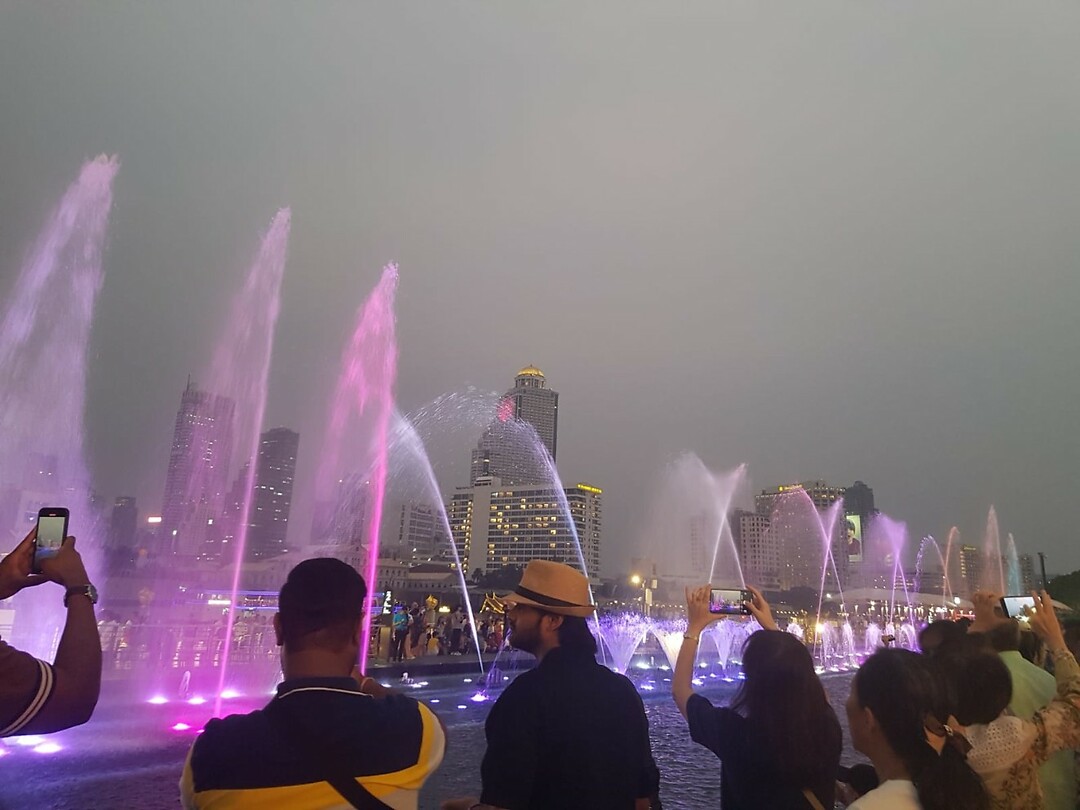 Lichtshow bij Iconsiam