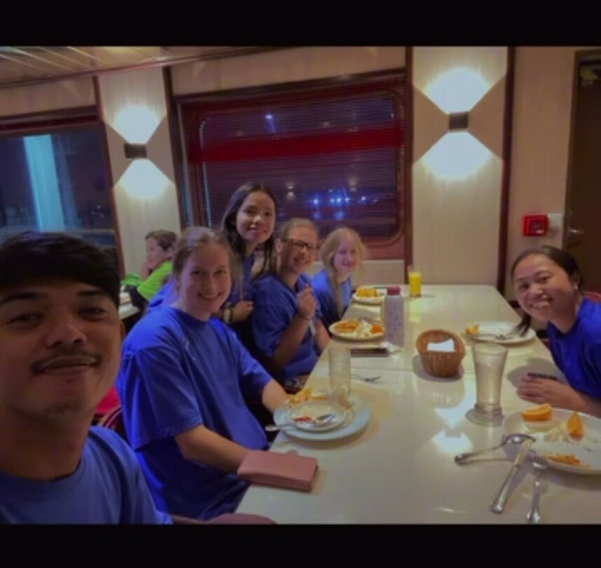 Met de vrijwilligers en Joanne