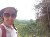 Sarah alleen op de scooter national park
