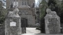detail, Het familiekasteel, nog steeds vele generaties later.