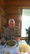 En zoals het uitzicht ook is zo heerlijk smaakt het eten ons ook