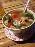 Soeppie!  Maggi erin? Niet nodig; hot & spicy genoeg