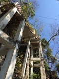 Stairway to hell... oh nee... to Wat Tham Seua (Tiger Cave Temple)... trede 269...... van 1.237