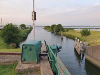 Keersluis bij hoog water