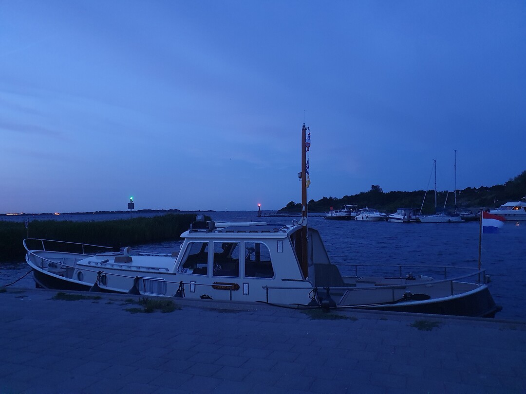 De avond valt