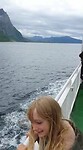 Op de veerboot...spannend!