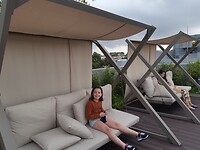 relaxen op the rooftop